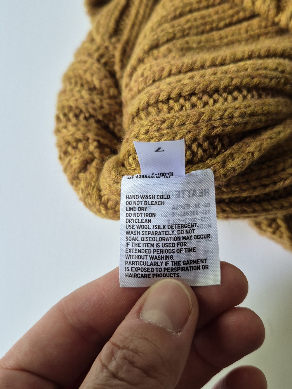 NWOT - Uniqlo HeatTech Unisex Mustard Yellow Knit Beanie - Picture 5 of 5